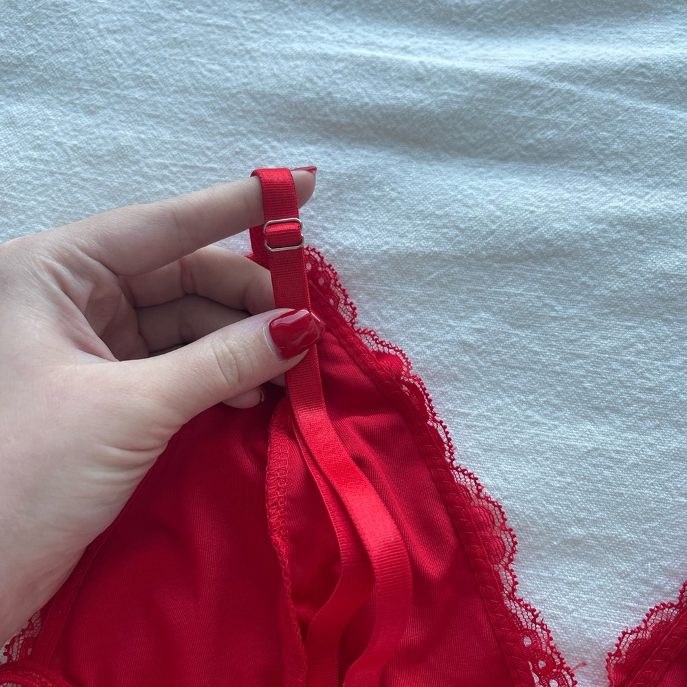 Shein Crop Top - Picture 4 of 5